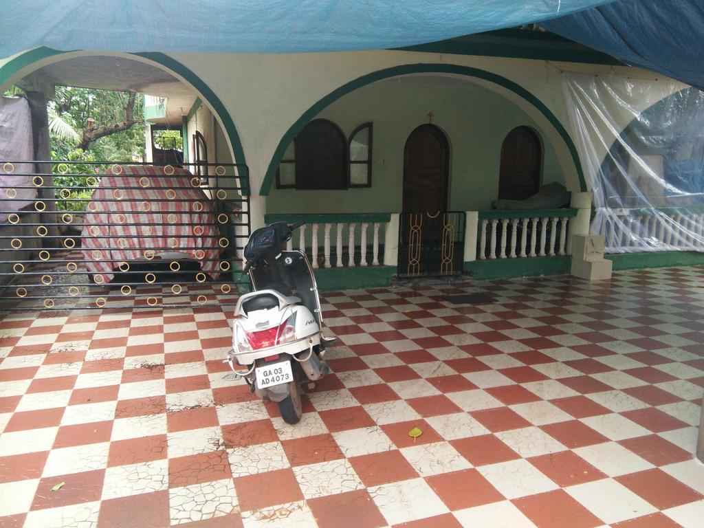 Joaquina'S Guest House Calangute Exterior photo